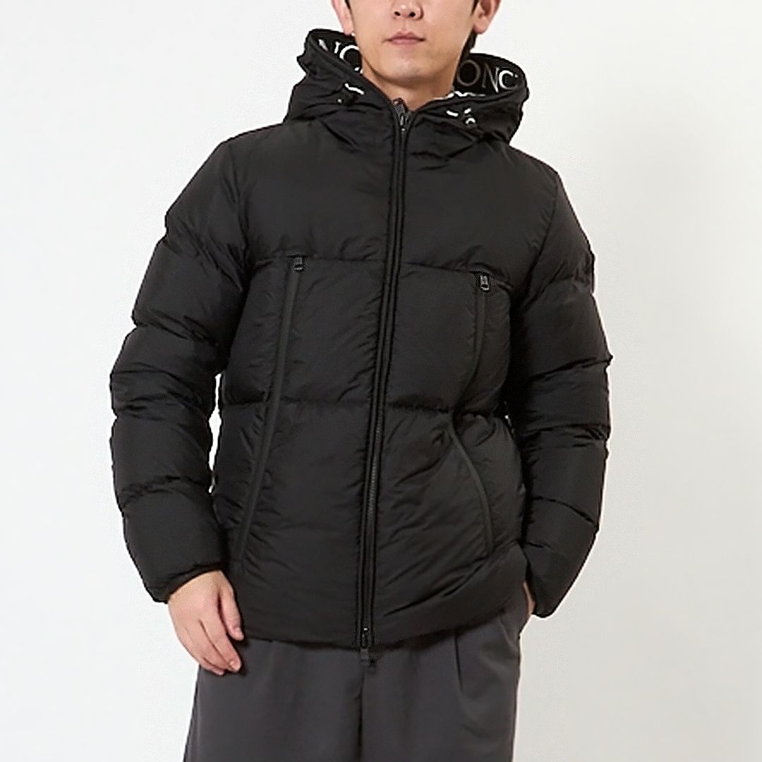 モンクレール MONCLER ダウンジャケット MONTCLA 1A001 44 C0300 999 