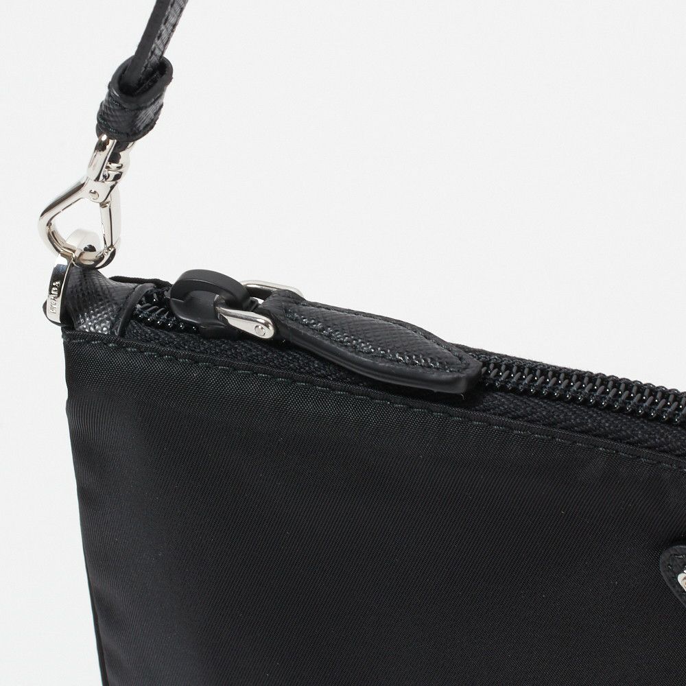 プラダ ポーチ 【Re Nylon】 1NI545 R067 ブラック(F0002 NERO) PRADA