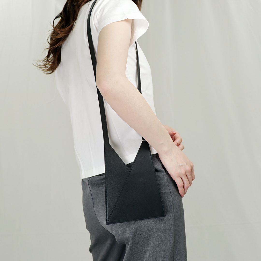 エムエムシックス メゾンマルジェラ MM6 MAISON MARGIELA ショルダー  