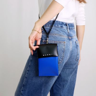 マルニ MARNI ショルダーバッグ スマートフォンケース TRIBECA TEMI0004A4 P5769 Z2O28 BLACK/ROYAL |  海外ブランド・ファッション通販 | X-SELL エクセル