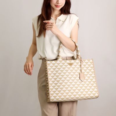 プラダ PRADA トートバッグ TRIANGOLO JACQU プラダ シンボル エンブロイダリー ラージ 1BA356 2FKL OOM |  海外ブランド・ファッション通販 | X-SELL エクセル