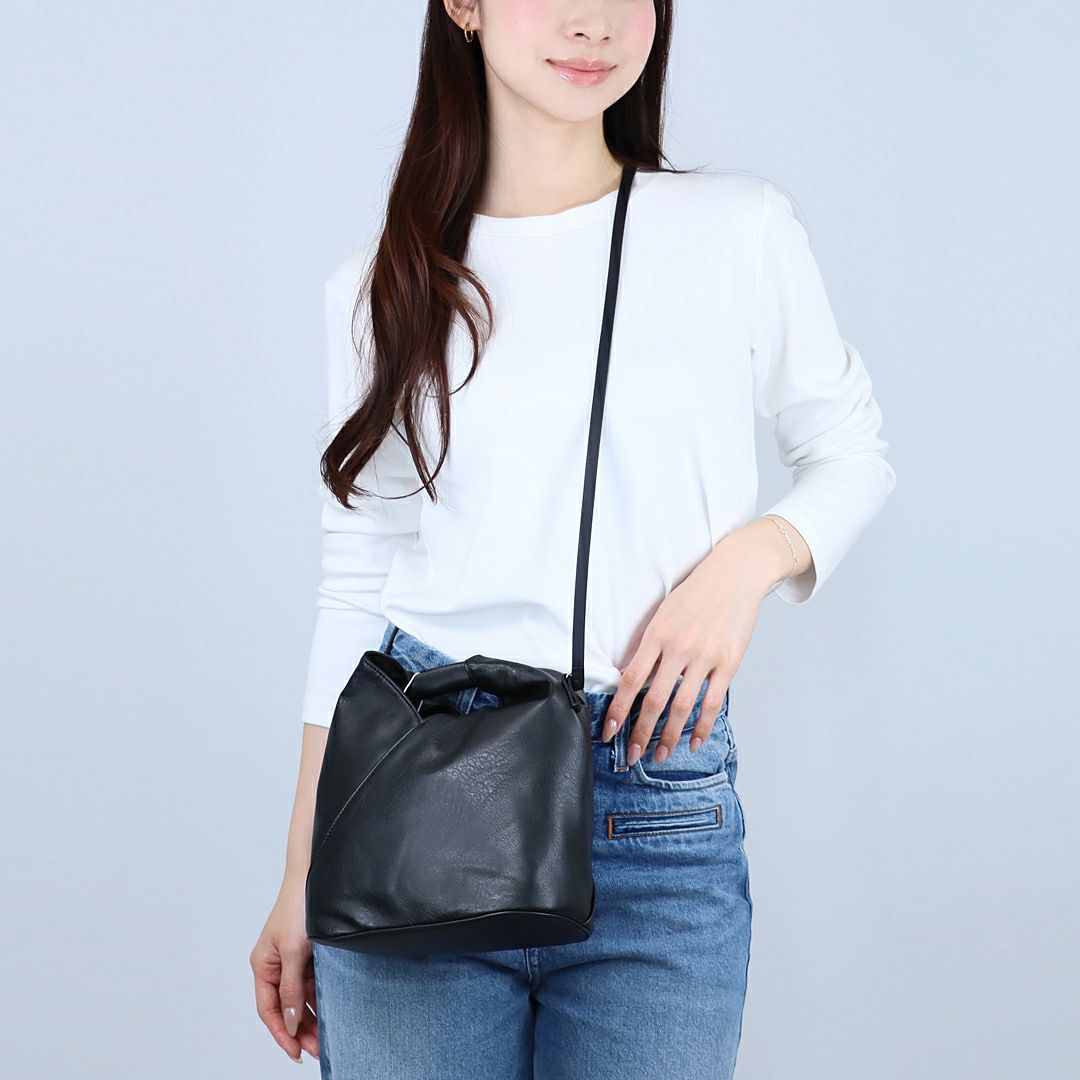 エムエムシックス メゾンマルジェラ MM6 MAISON MARGIELA 2WAYバッグ ジャパニーズバッグ SB6WD0026 P4313 ブラック