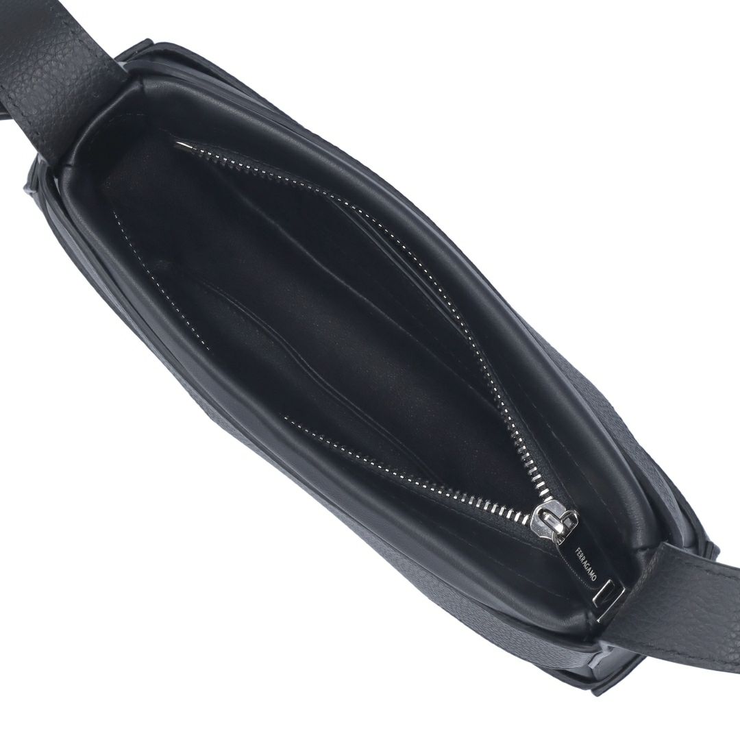 フェラガモ FERRAGAMO ショルダーバッグ CUT OUT 214956 763397 NERO