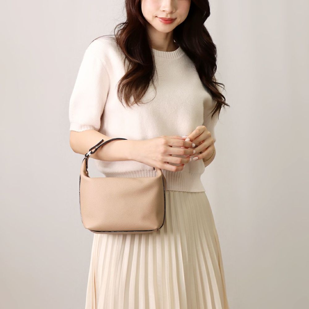 ヴァレクストラ VALEXTRA 2WAYバッグ モチバッグ POUCH MOCHI SGMO0020010 LOCPL99 MBC BEIGE