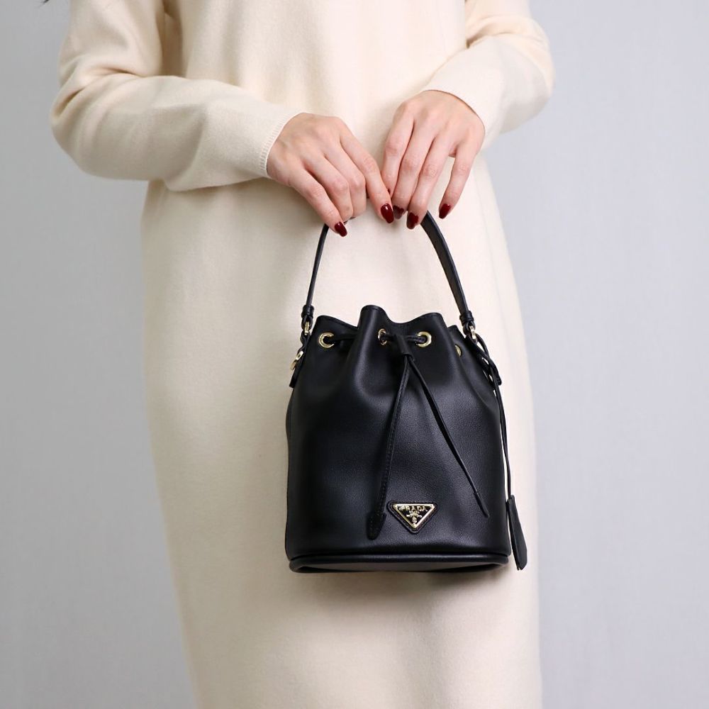 プラダ PRADA 2WAYバッグ SOFT GRAIN SECCHIELLO 1BE067 2CYS F0002 NERO【お取り寄せ】