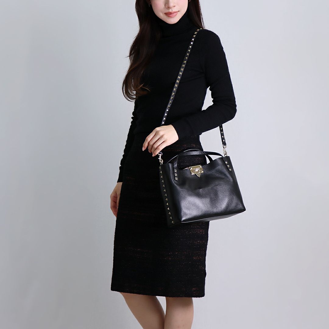 ヴァレンティノ バレンティノガラバーニ ガラヴァーニ VALENTINO GARAVANI 2WAYバッグ ロックスタッズ スモール 5W2B0K11VSN 44A NERO/ROSE QUARTZ