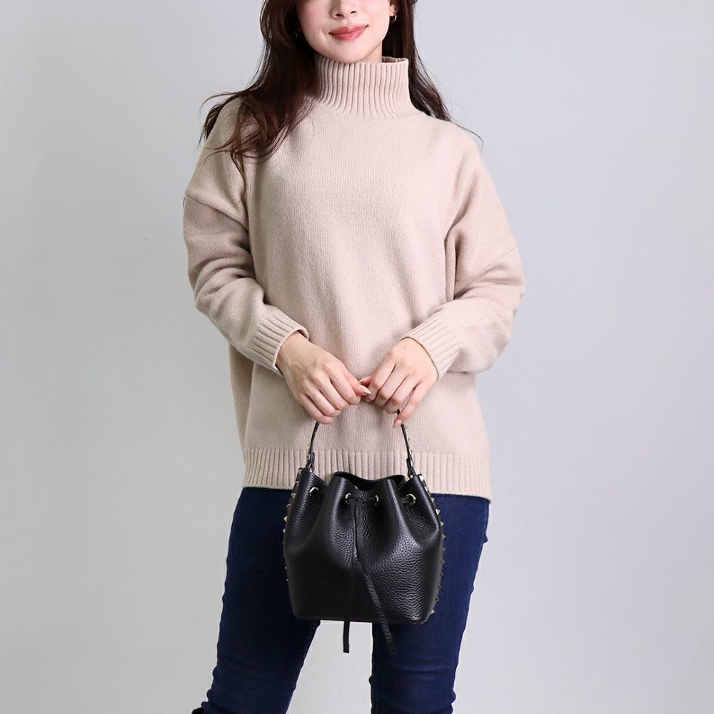 ヴァレンティノ バレンティノガラバーニ ガラヴァーニ VALENTINO GARAVANI 2WAYバッグ ロックスタッズ バケットバッグ 5W2B0L31VSF 0NO NERO