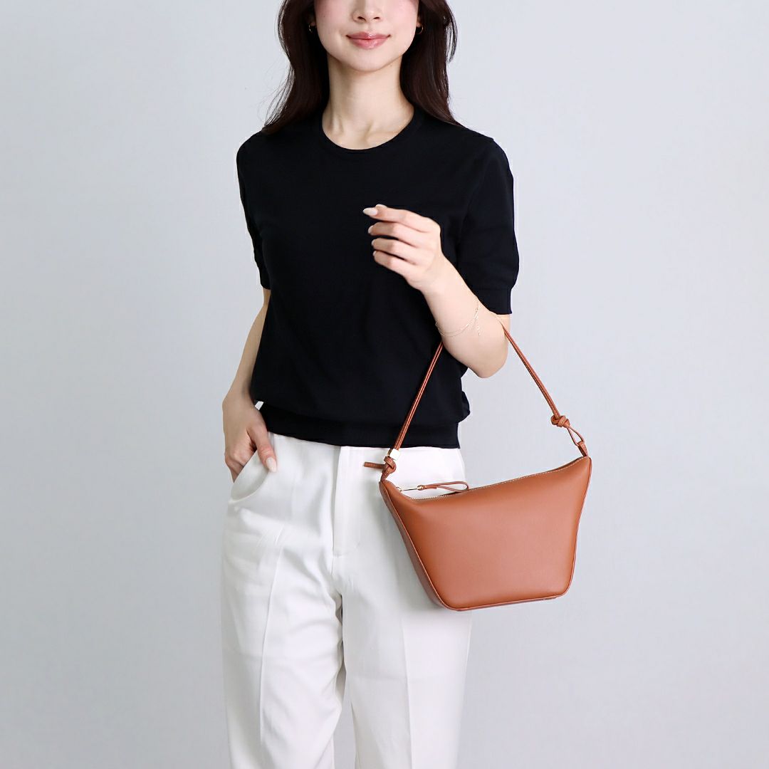 ロエベ LOEWE 2WAYバッグ ハンモックホーボー ミニ A538G13X01 2530 TAN  【お取り寄せ】