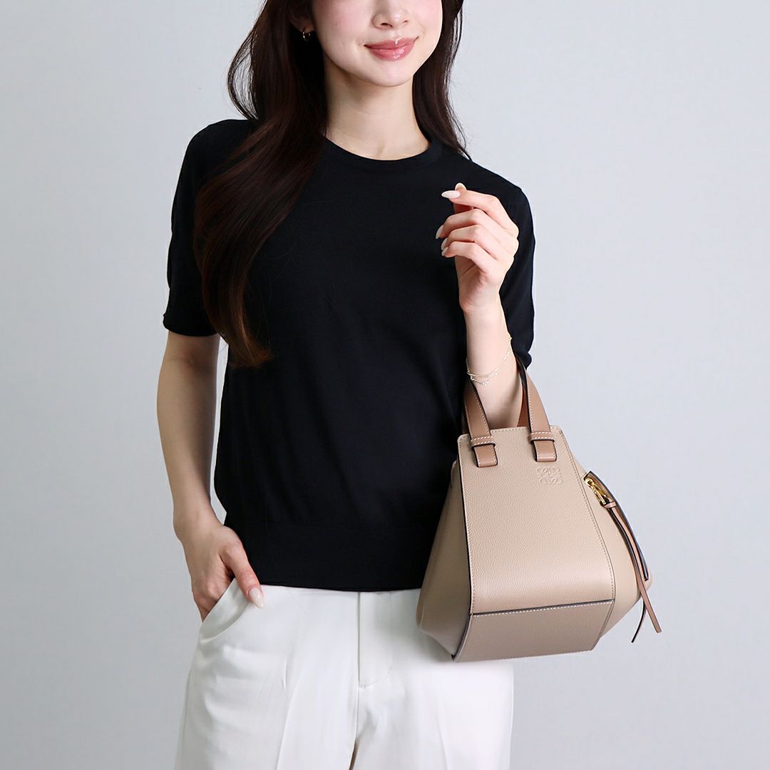 ロエベ LOEWE 2WAYバッグ ハンモック コンパクト A538H13X03 2150 SAND 【お取り寄せ】