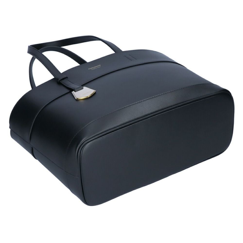 フェラガモ FERRAGAMO トートバッグ CHARMING TOTE 216797 770619 CALR NERO