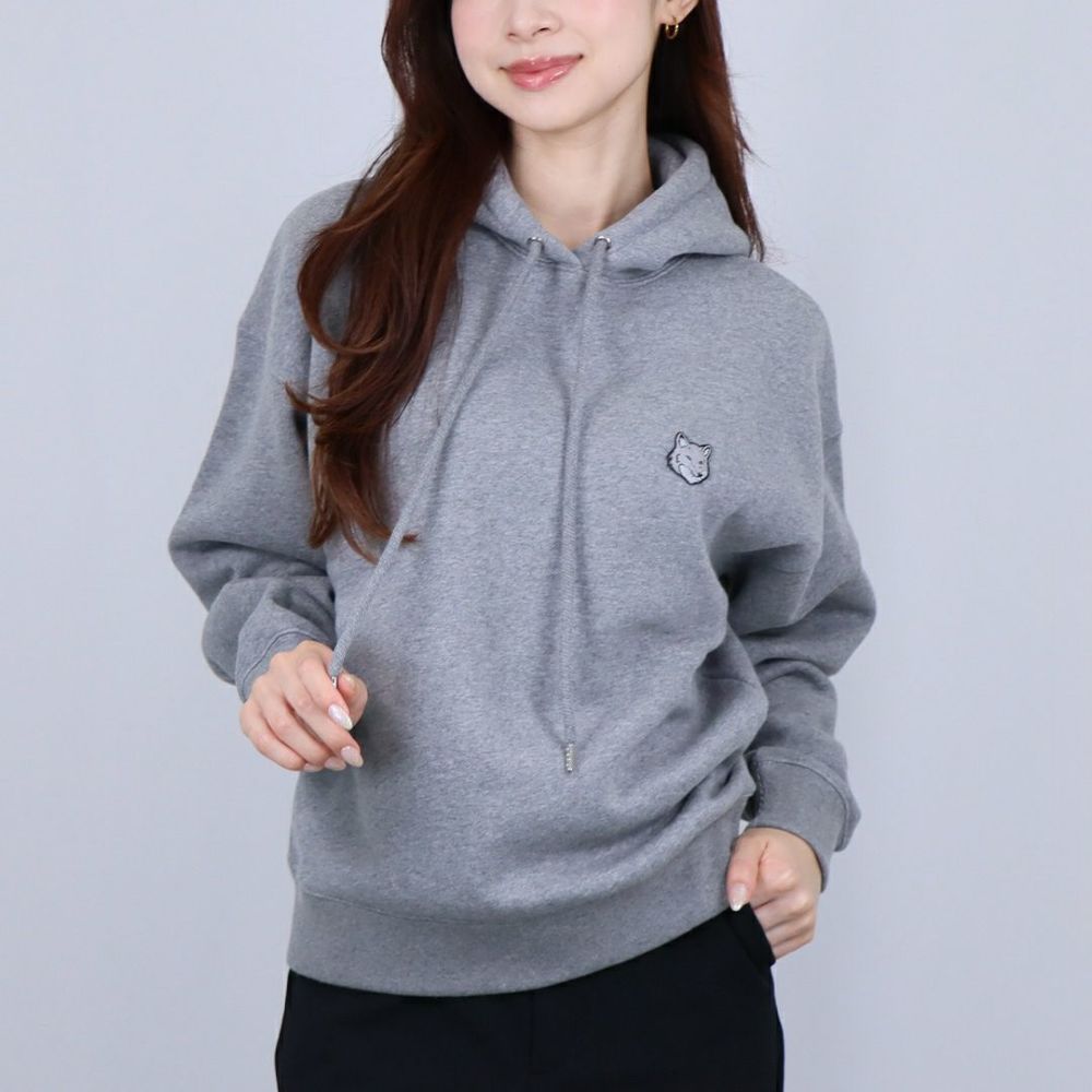 メゾンキツネ MAISON KITSUNE レディース パーカー トレーナー スエット ボールド フォックスヘッド パッチ MW00704KM0307