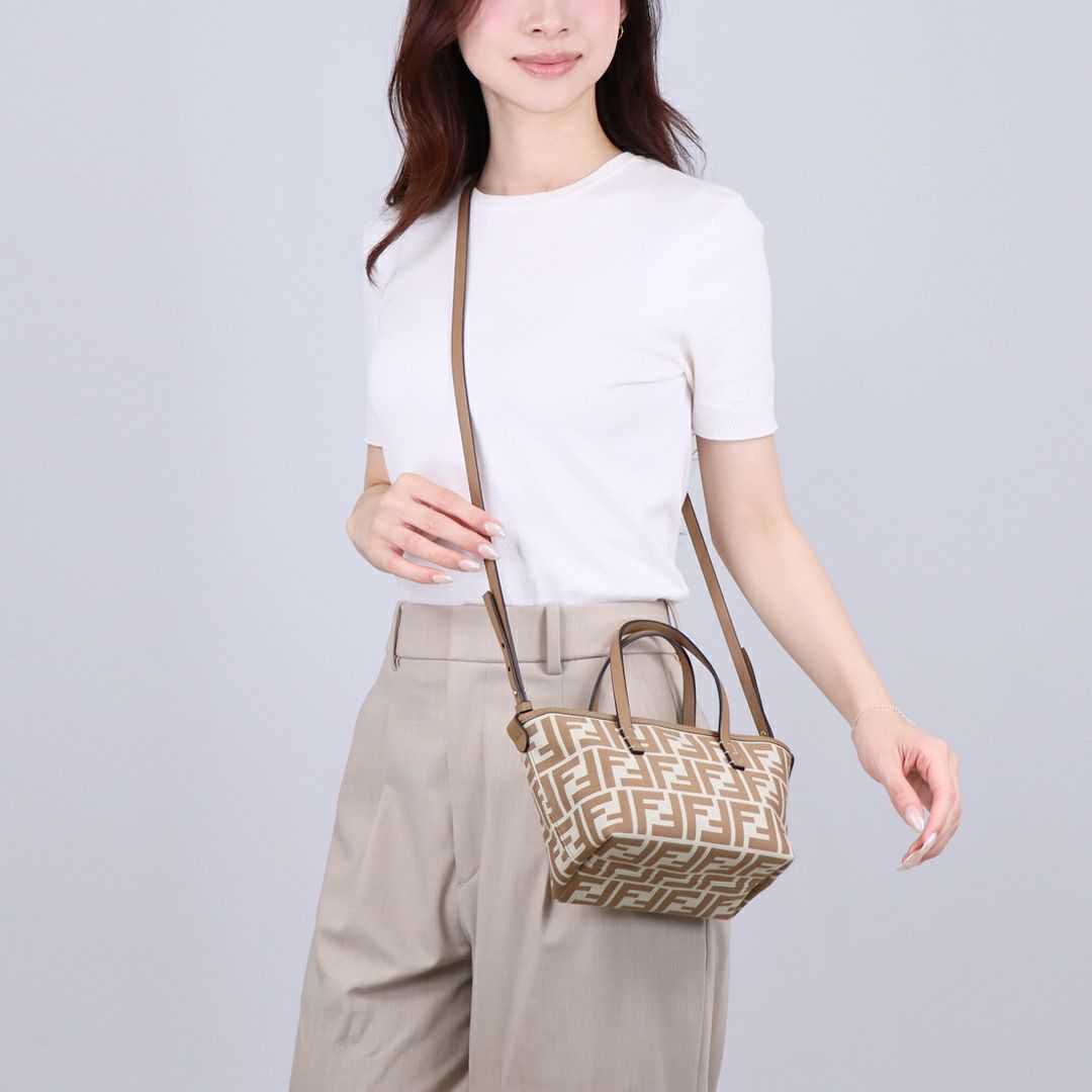 フェンディ FENDI ２WAYバッグ MINI ROLL 8BS096 AOVJ F1PIQ BEIGE+SAND+SOFT GOLD 【お取り寄せ】