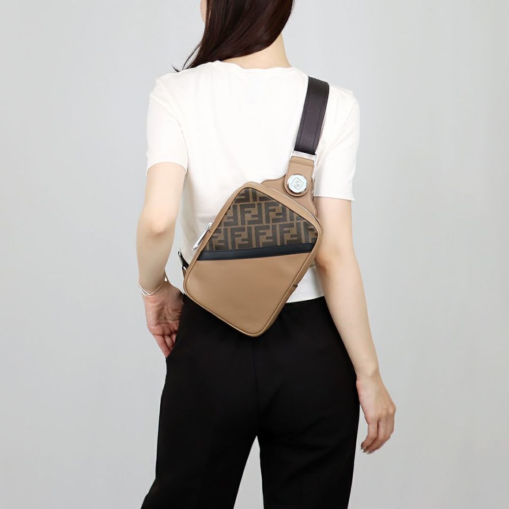 フェンディ FENDI ショルダーバッグ ボディバッグ ダイアゴナル ベルトバッグ 7VZ085 ARMD F1EGA MR+SAND+NERO