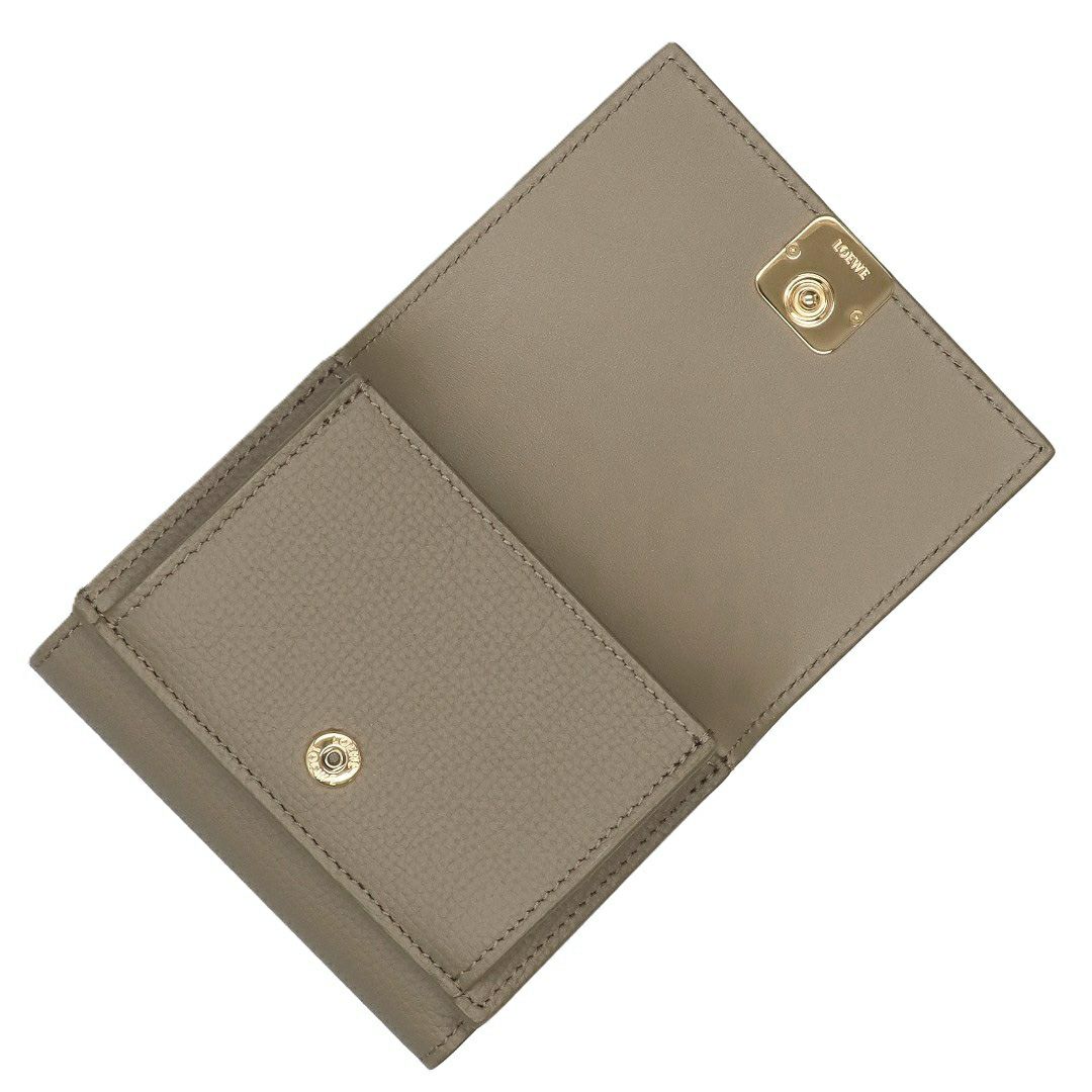 ロエベ LOEWE 折財布 3つ折り財布 C821TR2X16 3170 TAUPE アナグラム トライフォールド ウォレット 【お取り寄せ】