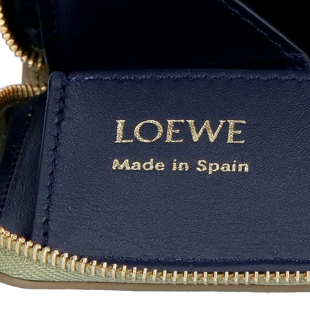 ロエベ LOEWE 小銭入れ コインケース コンパクトウォレット ジップ コインパース CEM1ZCPX02 5659 EUCALYPTUS/DEEP BAVY 【お取り寄せ】