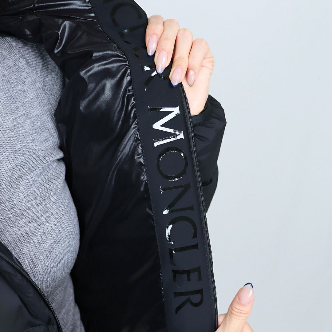 モンクレール MONCLER レディース ダウンジャケット フーディ HERBE 1A000 93 53132