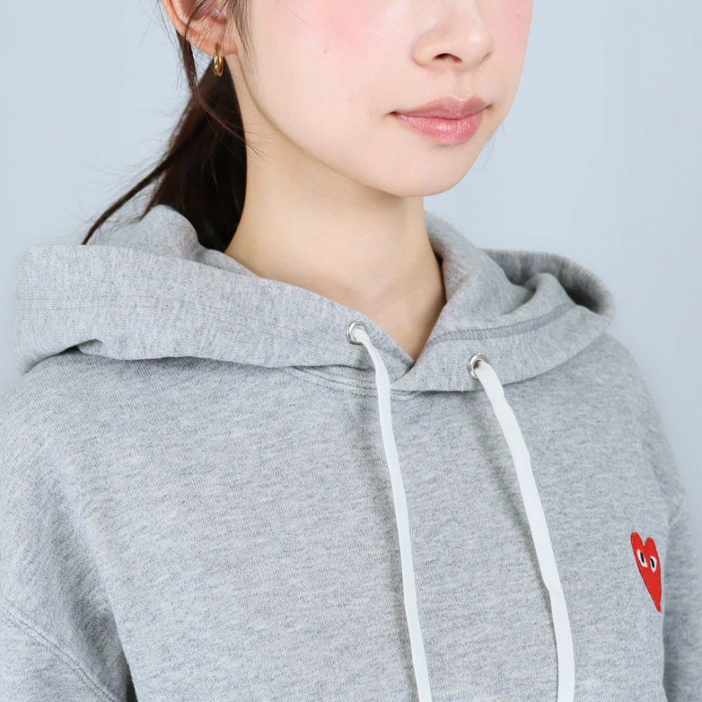 コムデギャルソン COMME DES GARCONS ユニセックス パーカー フーディ スウェット プルオーバー PLAY プレイ T170 SWEATSHIRT RED EMBLEM