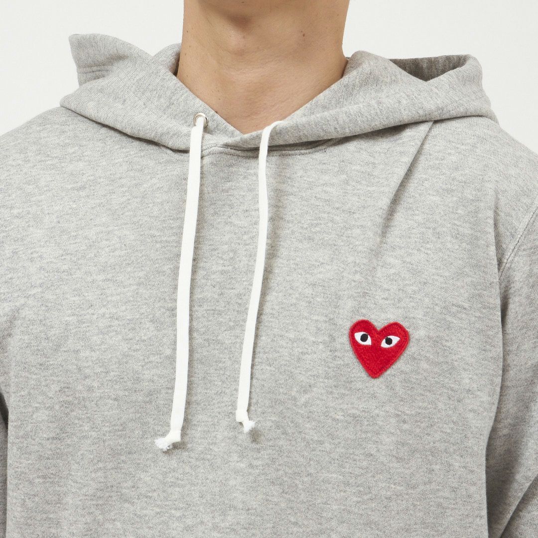 コムデギャルソン COMME DES GARCONS ユニセックス パーカー フーディ スウェット プルオーバー PLAY プレイ T170 SWEATSHIRT RED EMBLEM