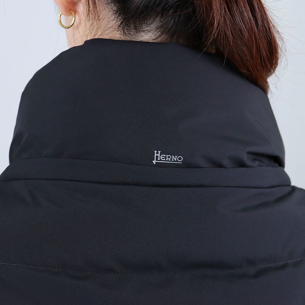 ヘルノ HERNO レディースダウン ダウンジャケット PI002047D 12840 9300 BLACK