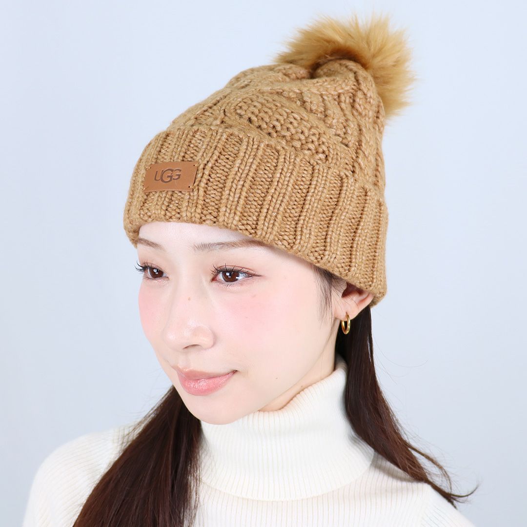 アグ UGG ニットキャップ 帽子 ビーニー CABLE BEANIE WITH POM 100819