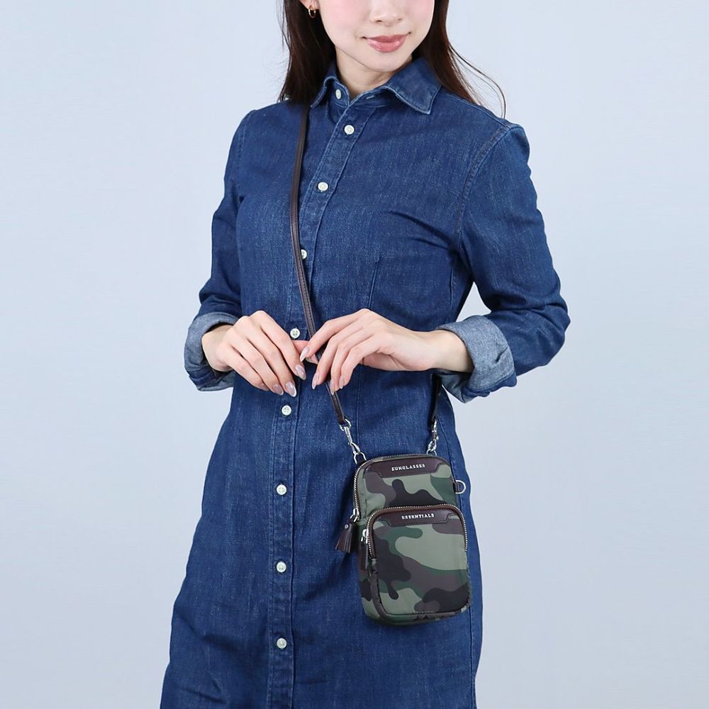 アニヤハインドマーチ ANYA HINDMARCH ショルダーバッグ エッセンシャルズ・クロスボディ CAMOUFLAGE 201513/5050925201513