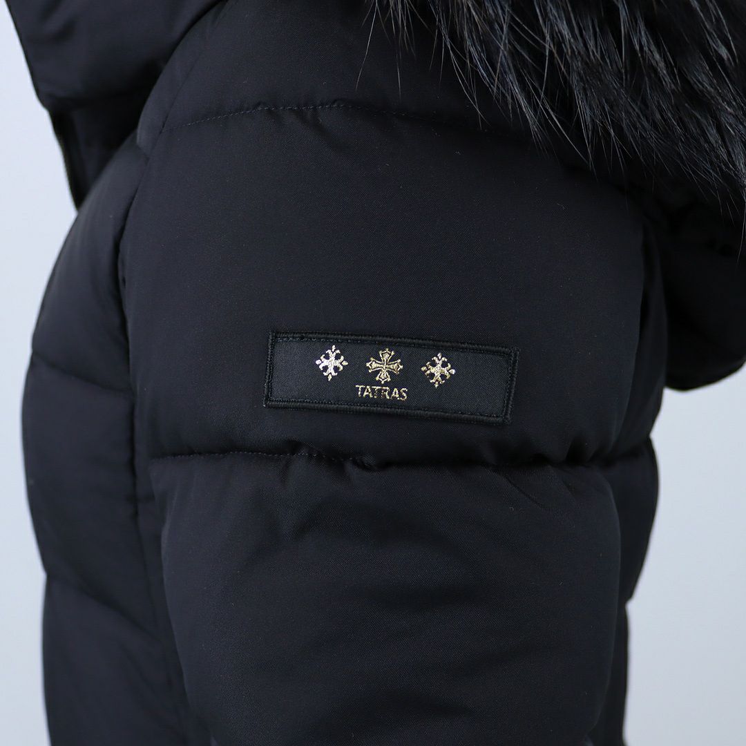 タトラス TATRAS レディース ロングダウン ダウンジャケット ファー ブロックステッチ ジップアップ フーディ― GANO ガノ LJXA0016013588 BLACK