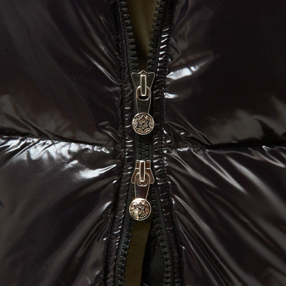 ピレネックス PYRENEX メンズダウンジャケットステン メンズアウター ダウンブルゾン フーディ フルジップ STEN DOWNJACKET HUY022 P0009 BLACK