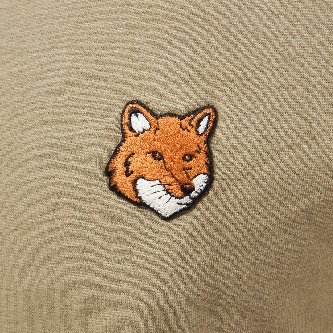 メゾンキツネ MAISON KITSUNE メンズ 長袖 Tシャツ フォックスヘッド レギュラー ロングスリーブ Tシャツ PM00118KJ7026 P131 LAUREL GREEN