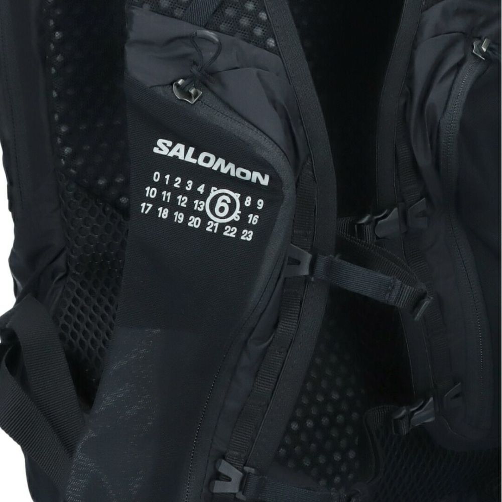 エムエムシックス メゾンマルジェラ MM6 MAISON MARGIELA バッグ リュックサック バックパック XT 15 MM6 SALOMON サロモン コラボ SB6WA0003 P5782 ブラック