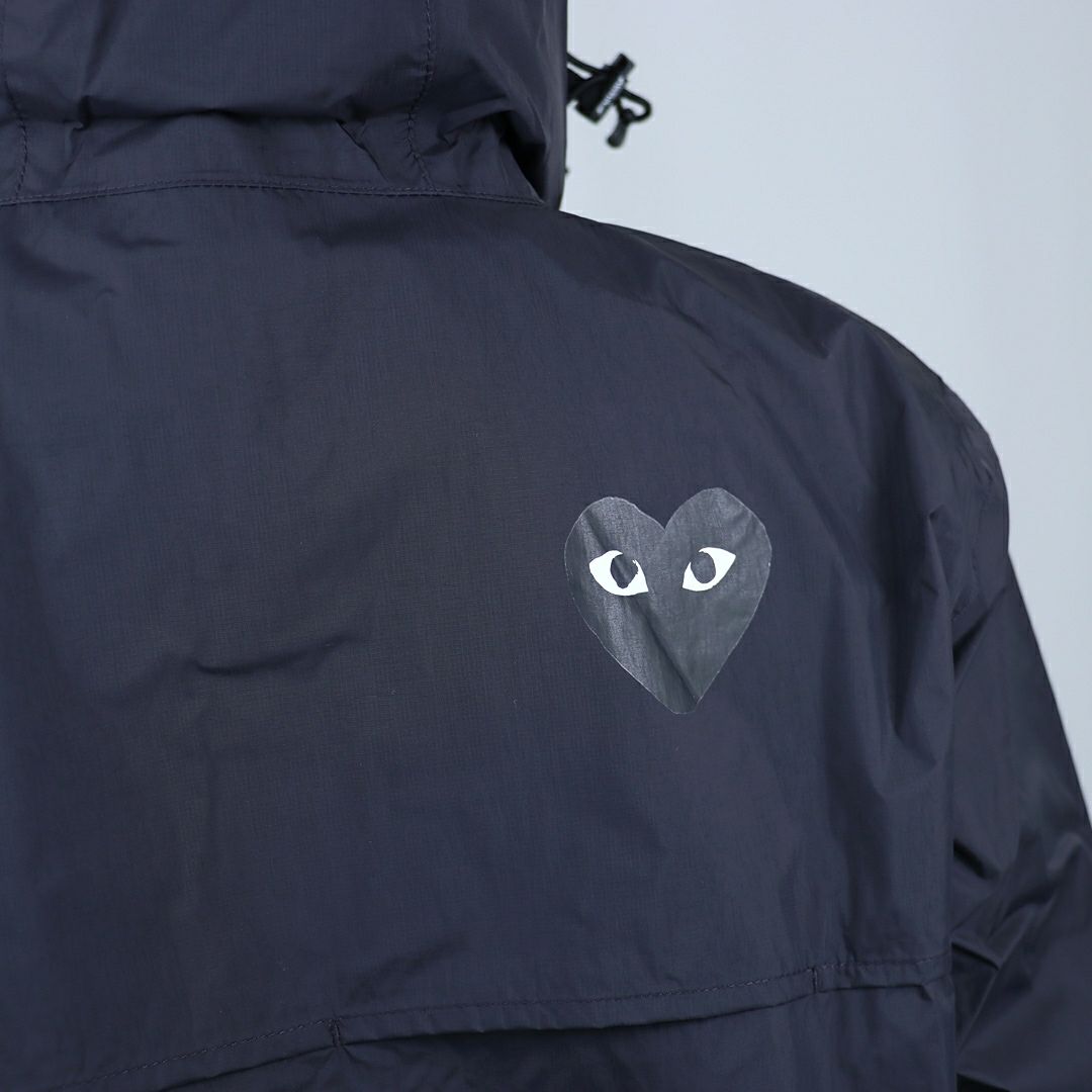 コムデギャルソン COMME DES GARCONS ユニセックス ジャケット ナイロンパーカー PLAY プレイ AZ J507 051 ジップアップ フーディ